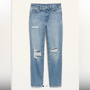 Women’s Distressed Jeans